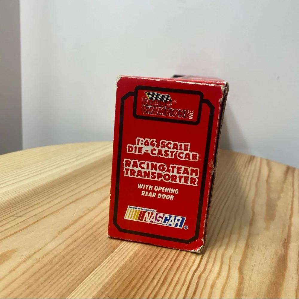 Racing Champions Phoenix Raceway 1993 NASCAR Racing Team Transporter 1:64